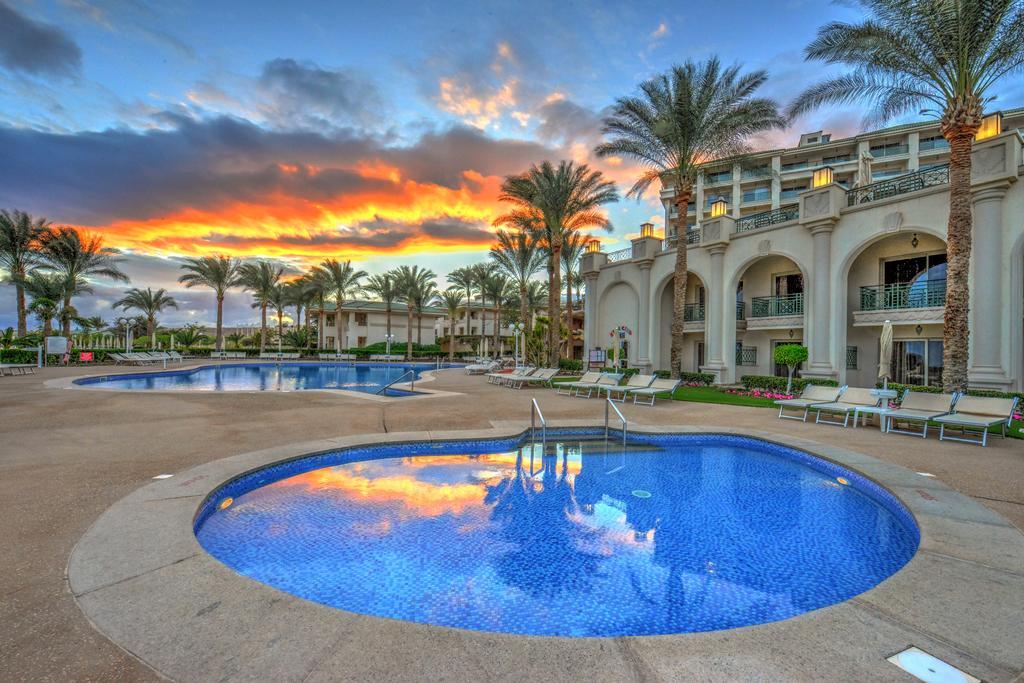 Stella Di Mare Beach Hotel & Spa Sharm el-Sheikh Ngoại thất bức ảnh Sunrise at the Hilton Sharm El Sheikh